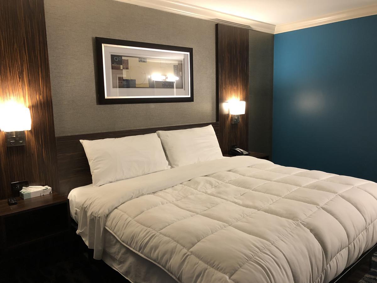 The Lincoln Hotel Philadelphia Trevose Bagian luar foto