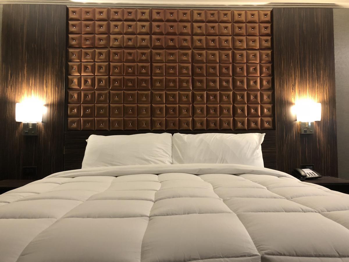 The Lincoln Hotel Philadelphia Trevose Bagian luar foto